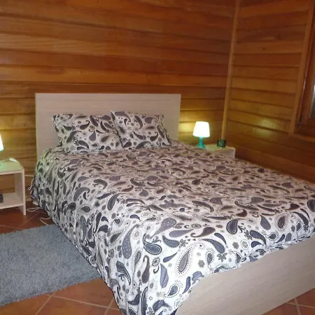 Casas De Azeitonas Feteira (Lisbon)